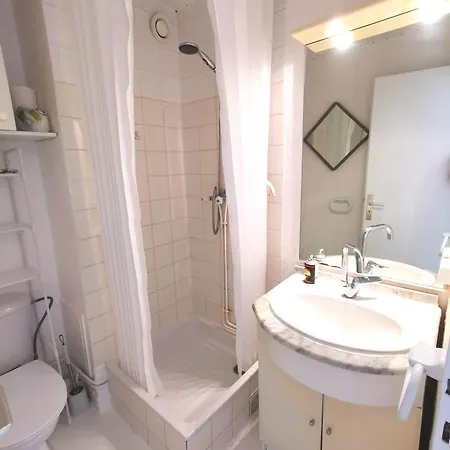Cap D'agde Apartamento *